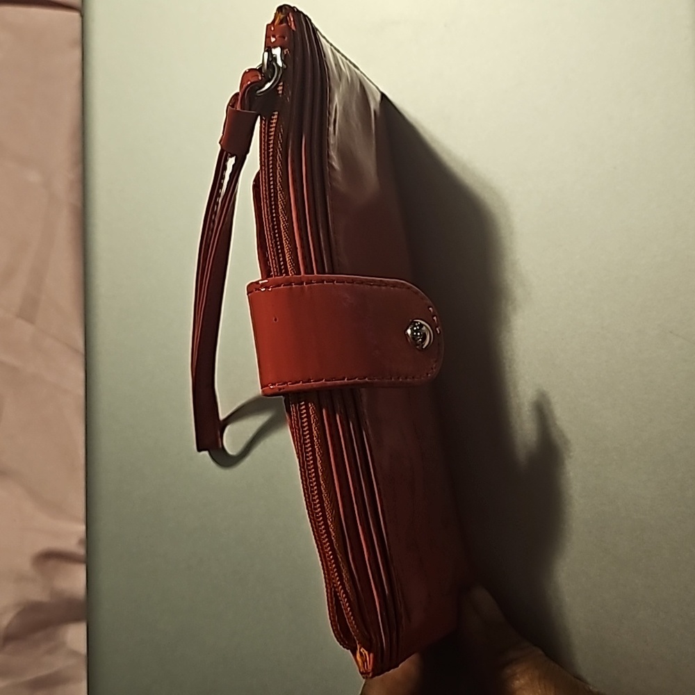 HOBO Patent Leather Wallet/Wristlet, Hot Pink, Zip Closure & Snap Closure - Picture 6 of 7